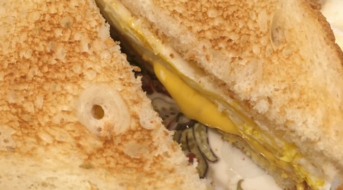 HAM AND EGG BREAKFAST SANDWICH